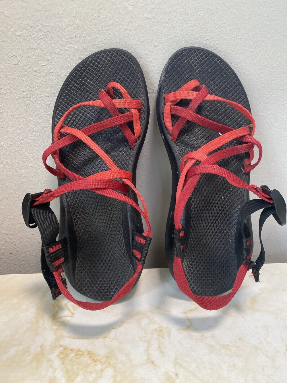 Chaco Women's Red Black Strappy Vibram Sandals Size 10